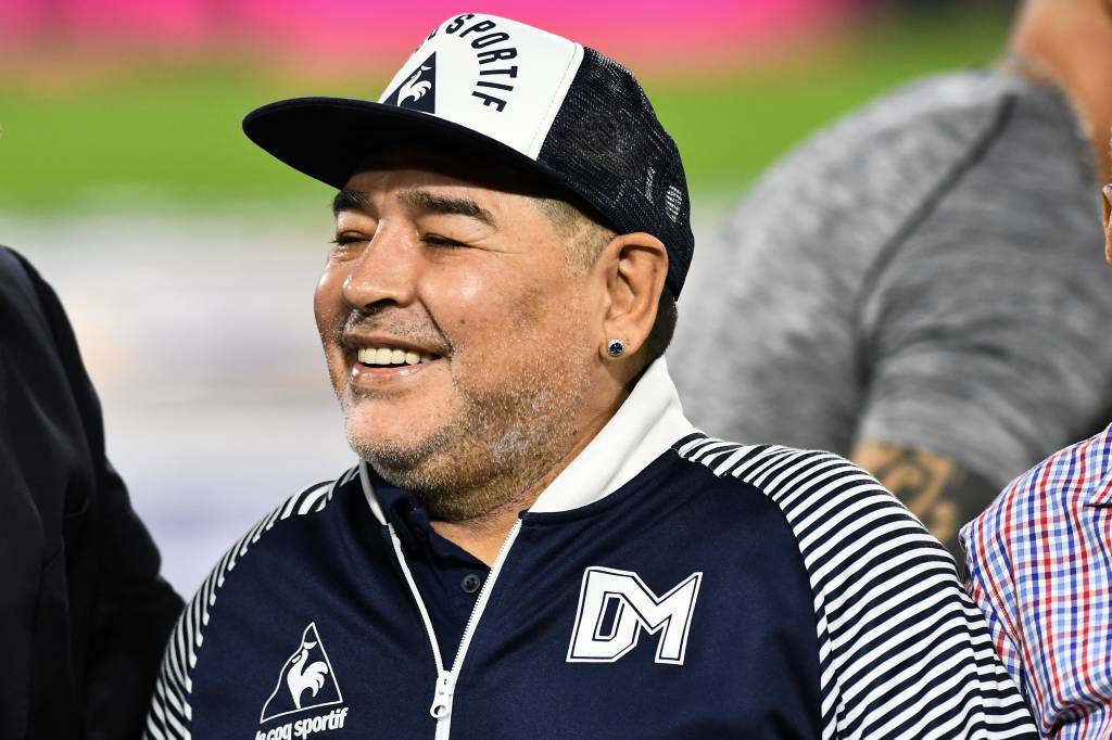 Justiça vai processar oito profissionais de saúde pela morte de Maradona