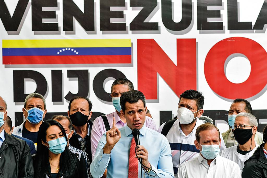 VENEZUELA-PARLIAMENT-VOTE-OPPOSITION-GUAIDO EM BAIXA - Guaidó: sem mandato a partir de janeiro, corre o risco de ser preso -