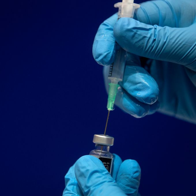 BioNtech testa sua primeira vacina contra herpes genital