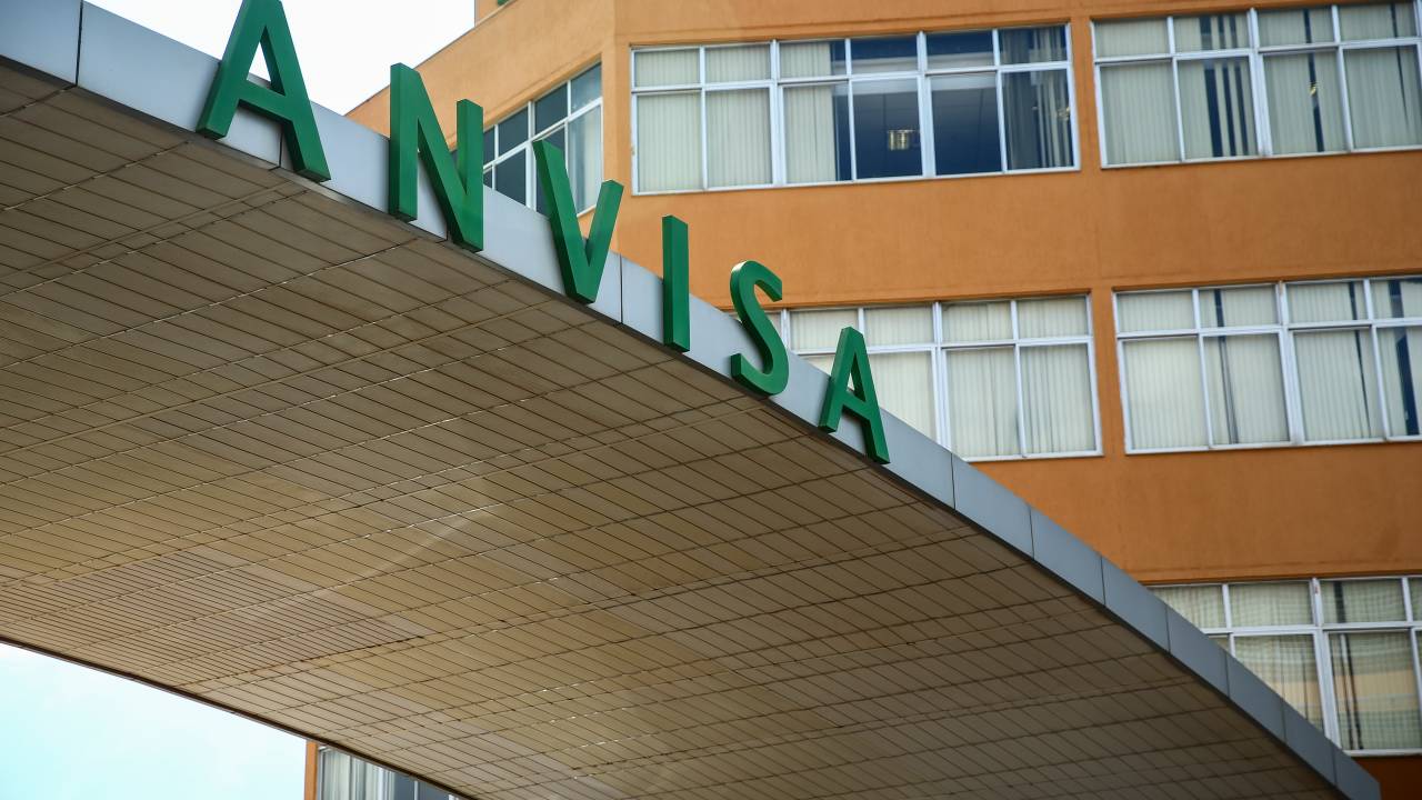 Fachada do edifício sede da Agência Nacional de Vigilância Sanitária (Anvisa).