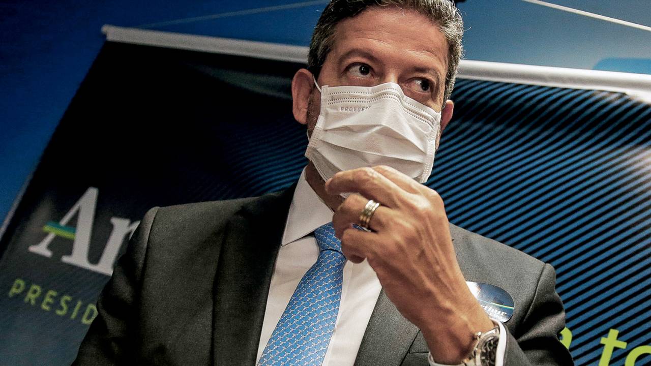 DEFESA - Arthur Lira: “Está tudo pago. Você daria um termo de quitação sem receber o dinheiro de um apartamento?” -