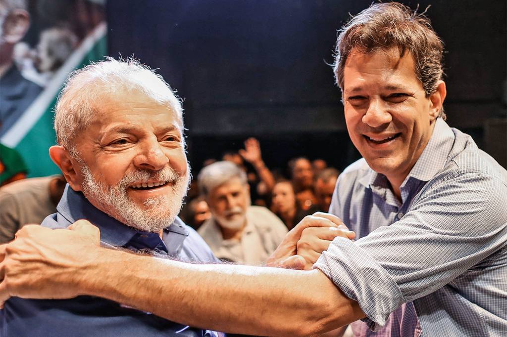 LULA-POS SAIDA-FERNANDO HADDAD-ARTISTAS-CIRCO VOADOR-2019-1 (25).jpg DERROCADA - Lula e Haddad: petistas não estão empolgando como antes -