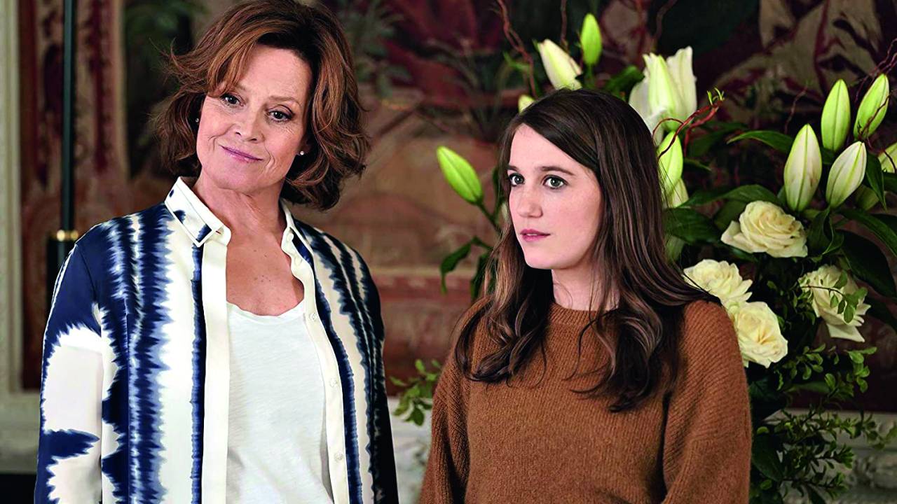 ESTRELISMO - Sigourney e Fanny Sidney em Dix pour Cent: pitis dos famosos -