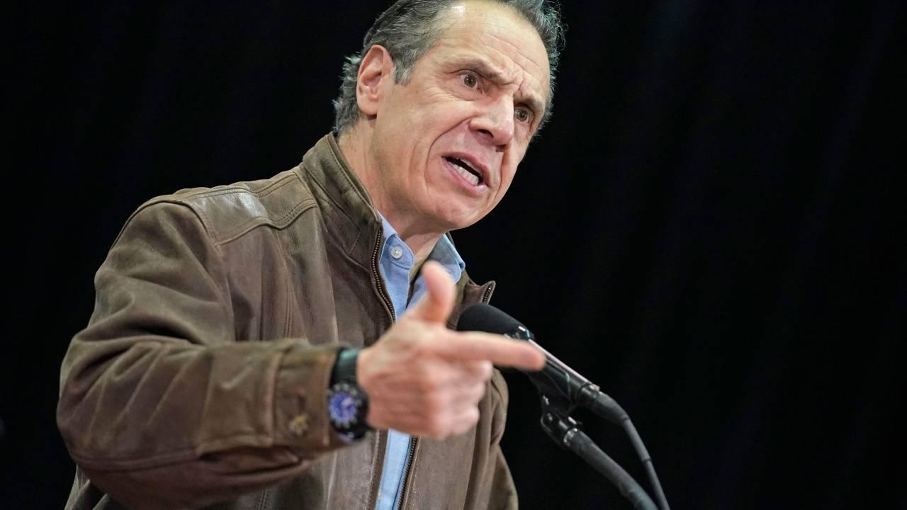 Governador de Nova York, Andrew Cuomo, durante entrevista à imprensa. 24/02/2021