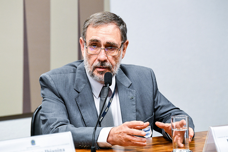 FLAVIO PEREIRA-FIES-2.jpg DEMITIDO - Pereira, ex-coordenador: “Nada foi feito sem respaldo legal” -