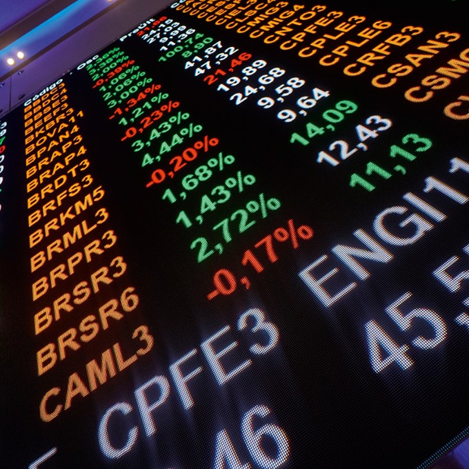 Ibovespa tem leve valorização em dia de alta no preço do petróleo