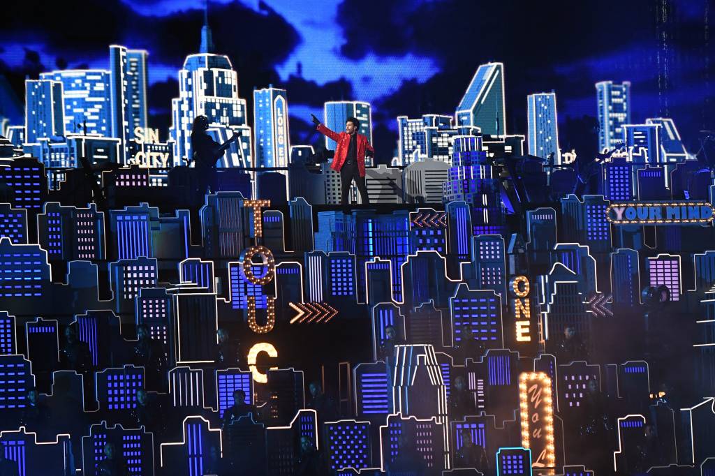 Pepsi Super Bowl LV Halftime Show O cantor The Weeknd em apresentação no intervalo do Super Bowl em 2021, em Tampa, Florida