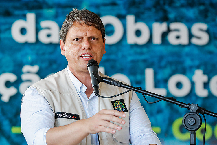 21/01/2021 Entrega das Obras de adequação do Lote 4 da BR-135, FOCO - Tarcísio: o ministro ganhou o apelido de “asfaltador-geral da República” -
