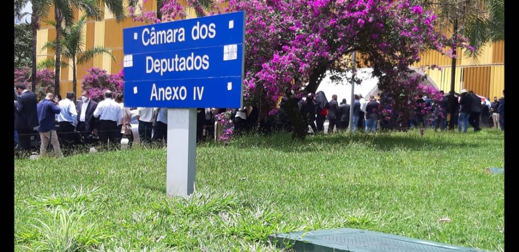 Pandemia? Em um único dia, Câmara recebe pelo menos mil pessoas