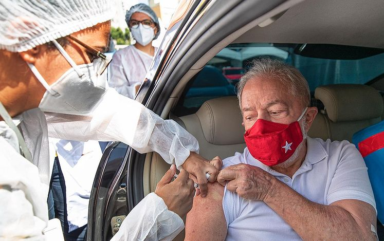 .lula é vacinado