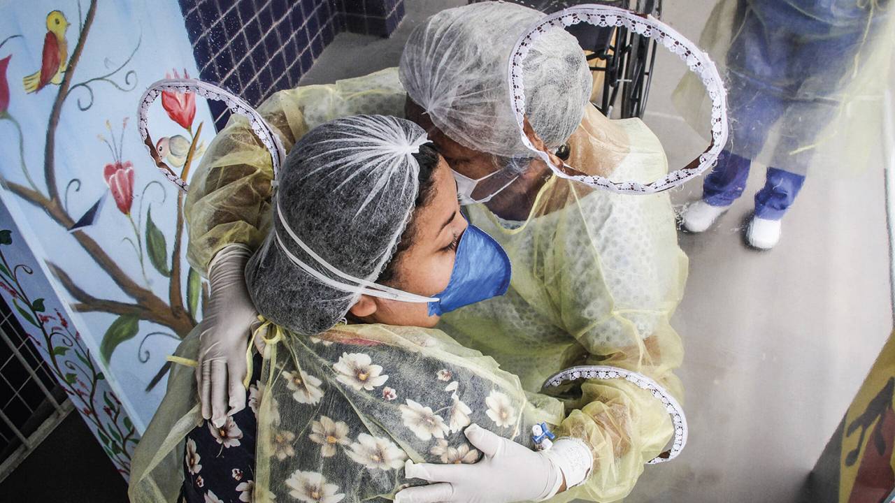 DESOLADOR - Hospital de campanha no Pará: mais de 3 000 brasileiros morreram em um só dia -