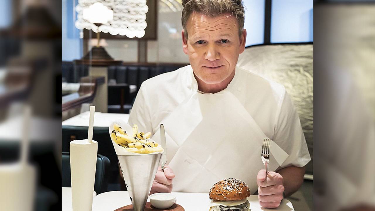 LUXO SÓ - Ramsay e seu burger: a pandemia fez do gasto com comida um prazer que as pessoas se permitem -