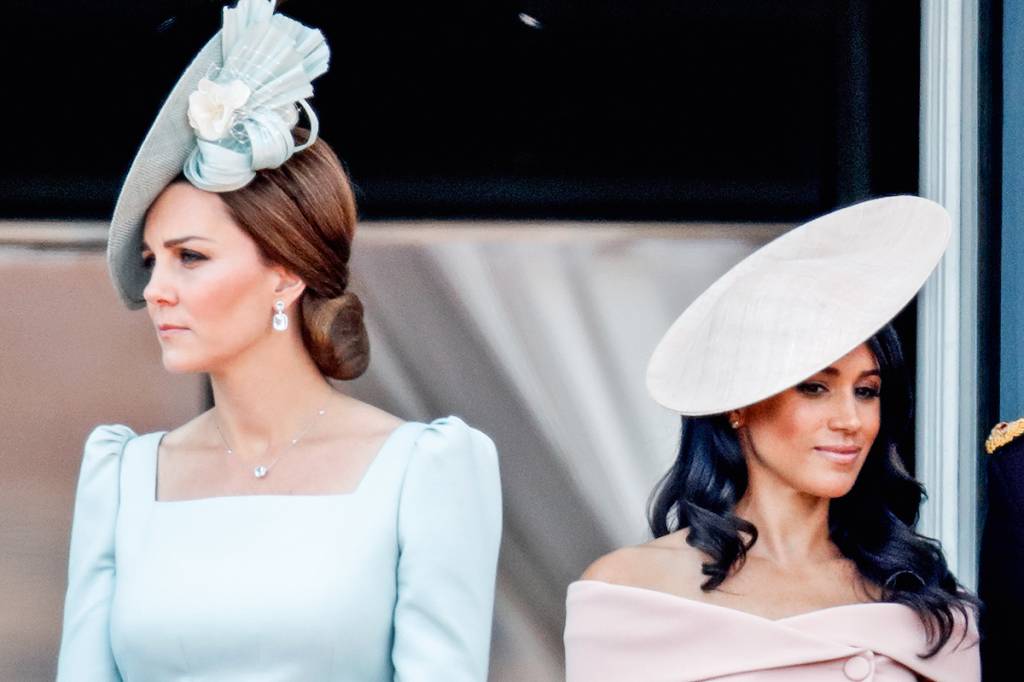 Trooping The Colour 2018 OPOSTOS - Kate (a esq.) para cá, Meghan para lá: ela diz que a cunhada a fez chorar, mas “é boa pessoa” -