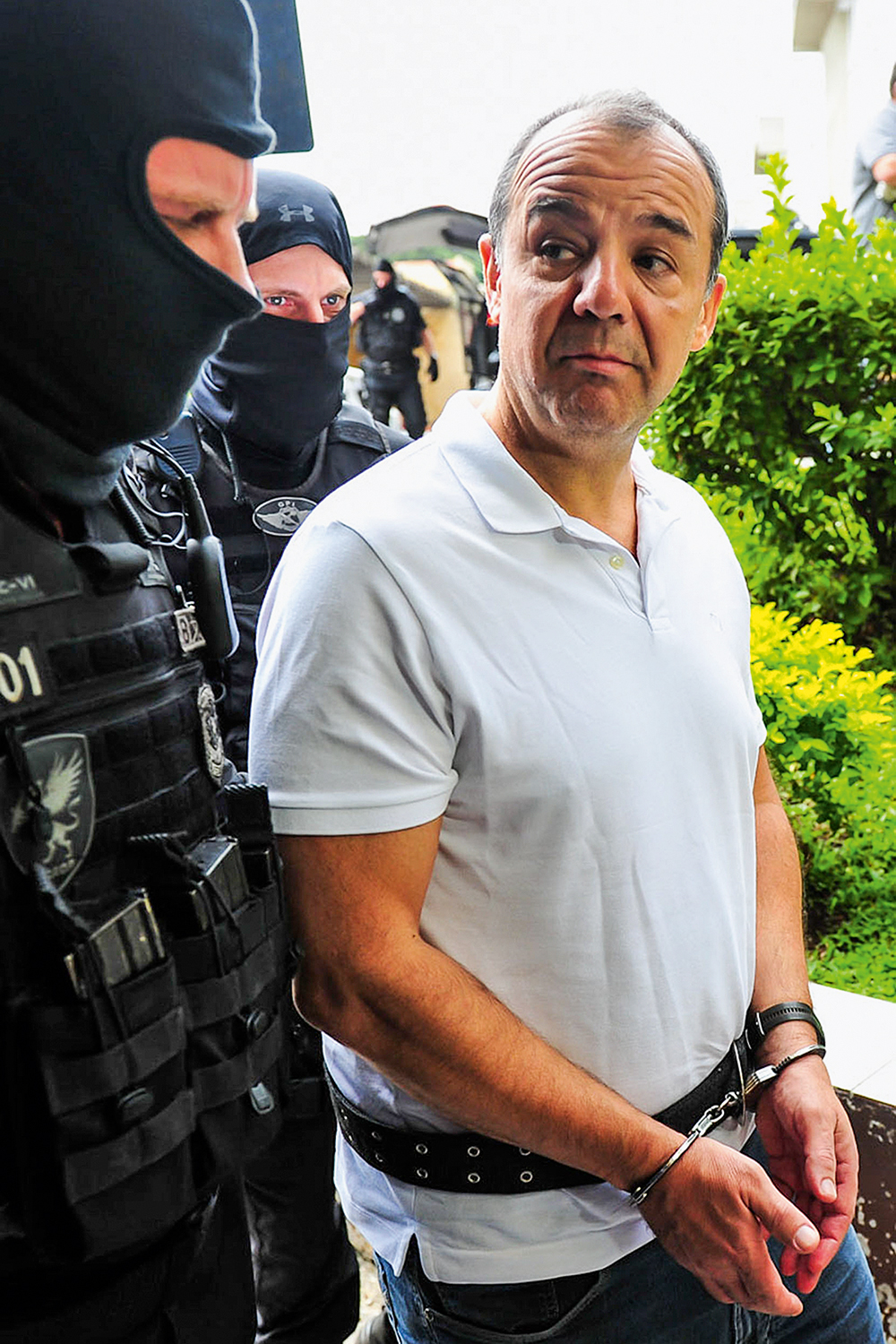 EX-GOVERNADOR DO RIO ¿ TRANSFERIDO PARA PRESÕDIO EM CURITIBA FILA - Cabral: condenados, como o ex-governador, também vão pedir suspeição -