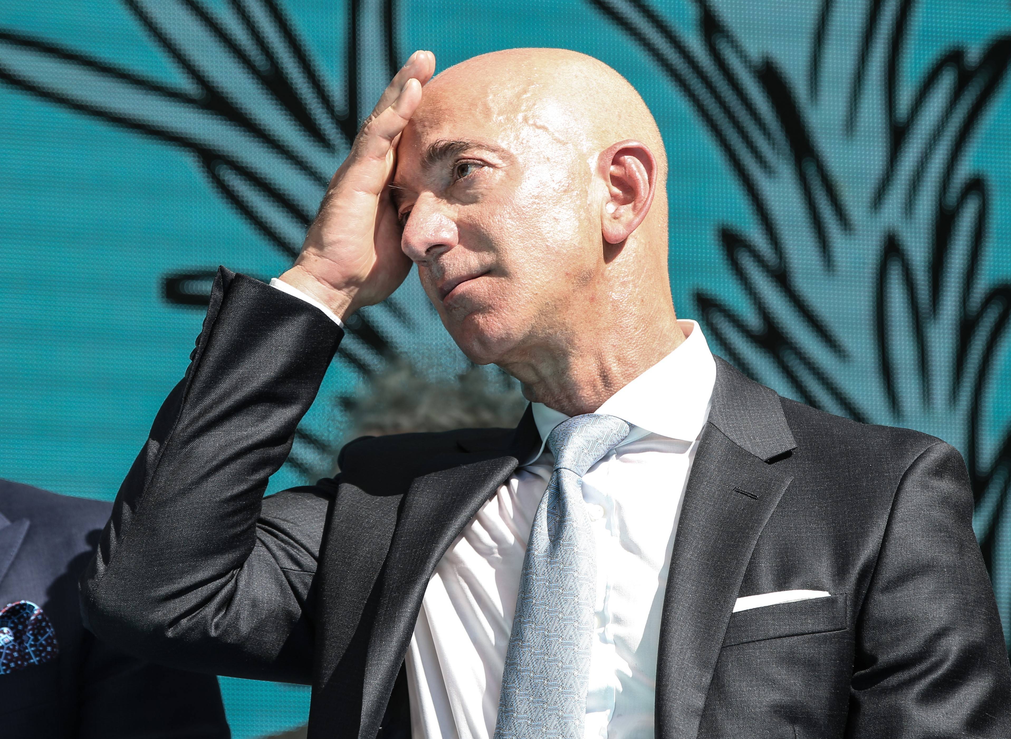 O motivo que levou Jeff Bezos a querer se livrar de megaiate de luxo