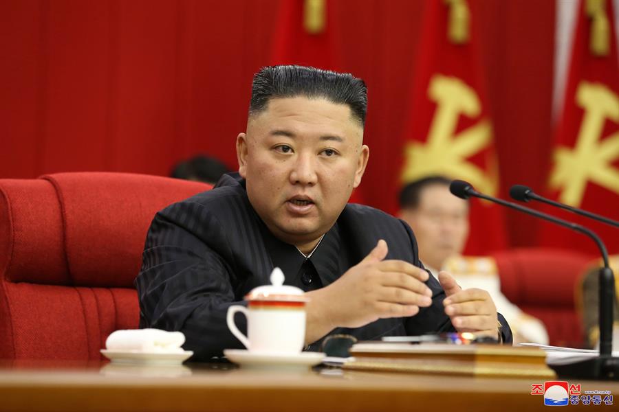 Kim Jong-un desafia EUA e reafirma prioridade nuclear da Coreia do Norte