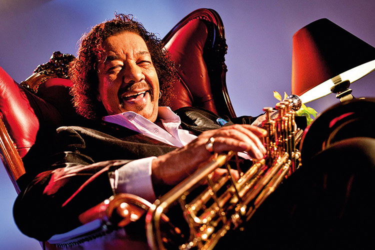 Músico Raul de Souza-Foto:Divulgaçao “SAMBA-JAZZ” - O trombonista carioca: fama internacional -