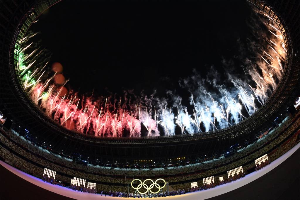 Performance durante a cerimônia de abertura dos Jogos Olímpicos de Tóquio 2020, no Estádio Olímpico - Performance durante a cerimônia de abertura dos Jogos Olímpicos de Tóquio 2020, no Estádio Olímpico -
