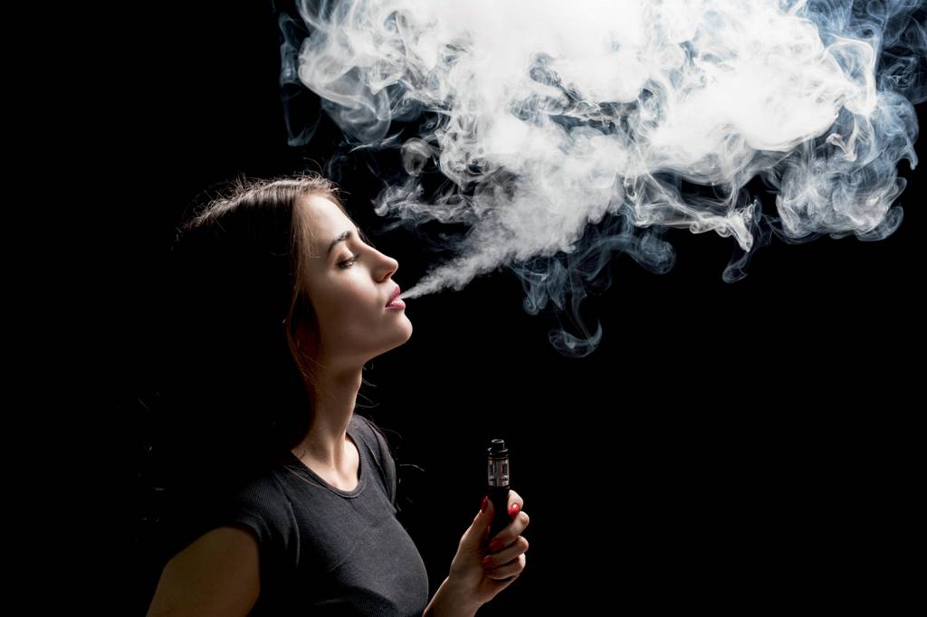 O vapor da ilusão: como os cigarros eletrônicos reinventaram o tabagismo