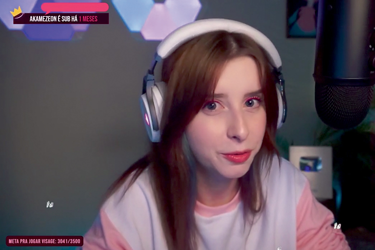 GABRIELA CATUZZO-TWITCH-2021-023_ (3).png NO AR - Gabriela Cattuzzo: ela trancou o curso de direito para ser apresentadora -