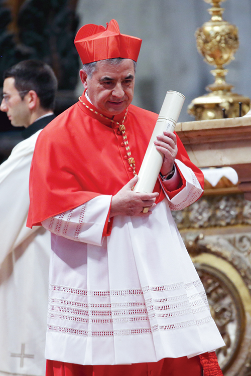 Pope Francis Leads a Consistory For The Creation Of New Cardinals DESTITUIÇÃO - Cardeal Becciu: perda de cargo e de privilégios -