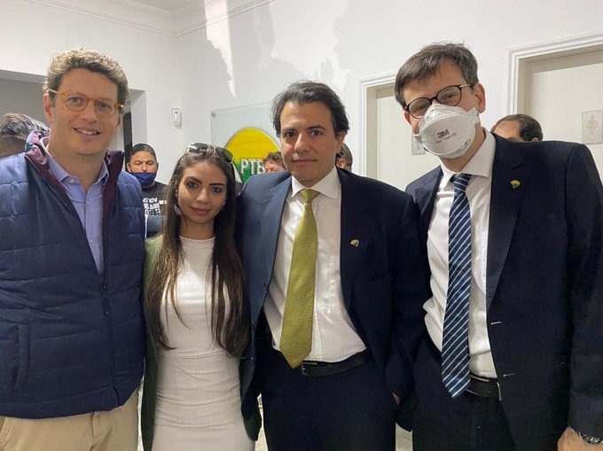 O ex-ministro do Meio Ambiente Ricardo Salles com o novo presidente do PTB paulista, Otávio Fakhoury