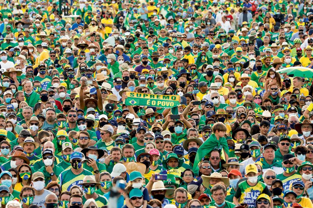 15/05/2021 Ato do Movimento Brasil Verde e Amarelo INIMIGO ÍNTIMO - Manifestação em Brasília: o STF sempre foi um dos alvos preferenciais dos protestos de rua bolsonaristas -
