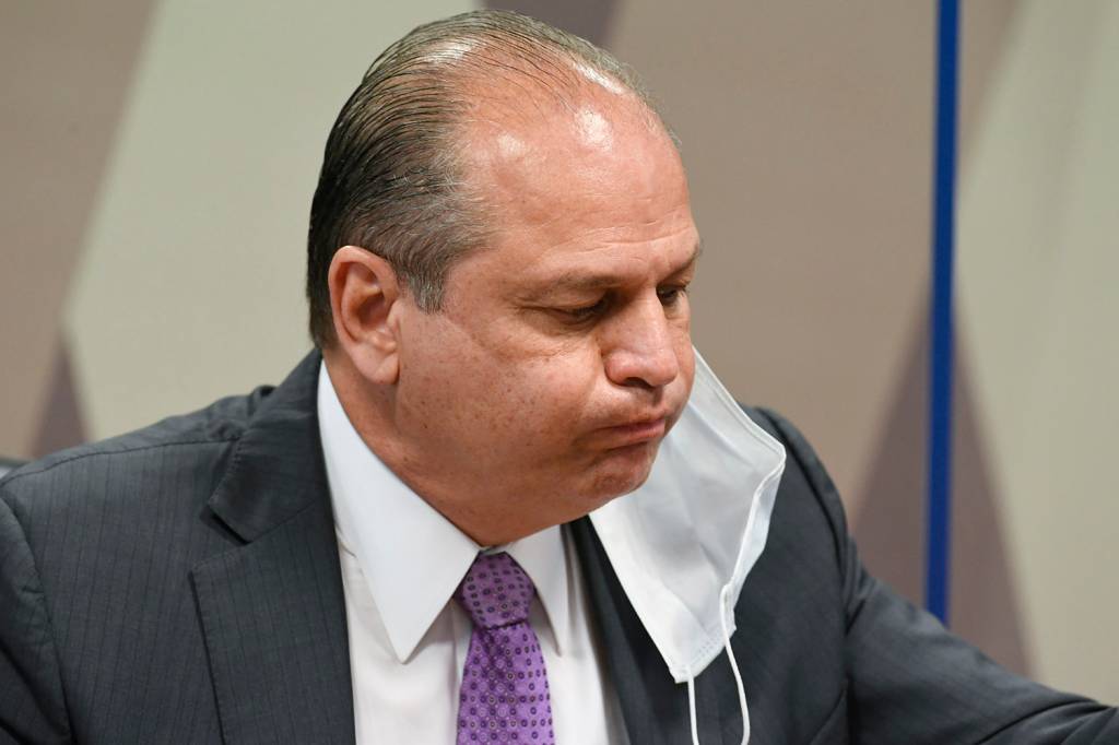 Moraes nega pedido de líder do governo contra delegado da PF