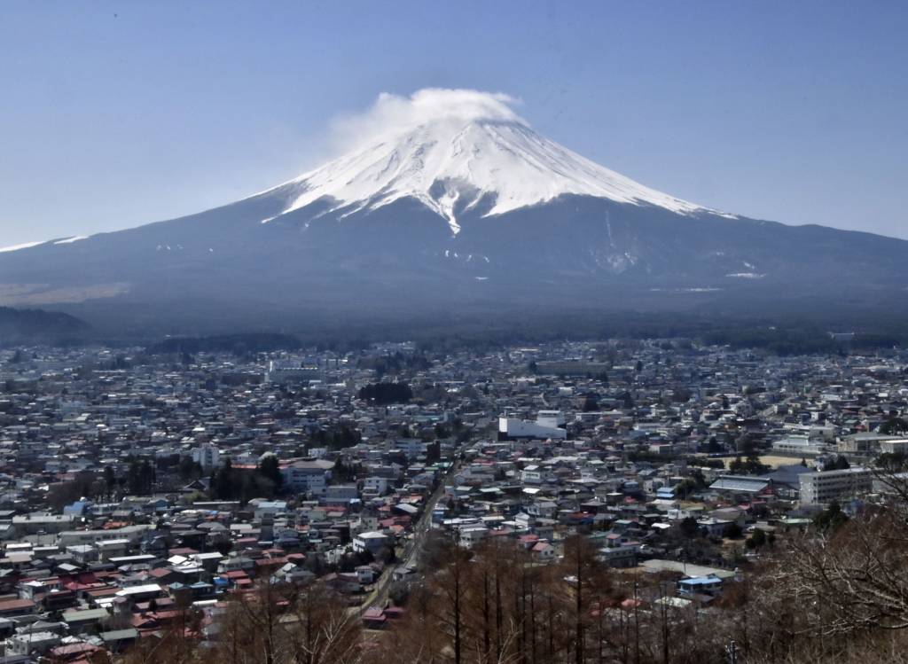 Perrengues e desafios na escalada ao topo do Monte Fuji