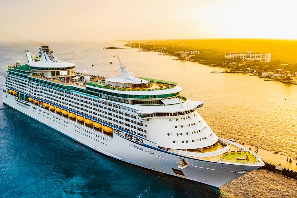 Los cruceros regresan al Caribe mexicano con el af·n de reactivar el turismo NAVEGAR É PRECISO - Cruzeiro no verão mexicano: agora é a vez do Brasil -