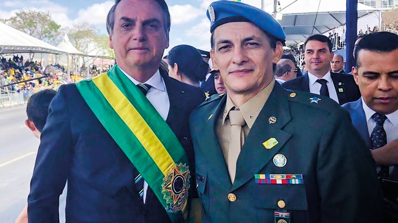 AMIZADE - Tenente Mosart: “informações” repassadas ao presidente -