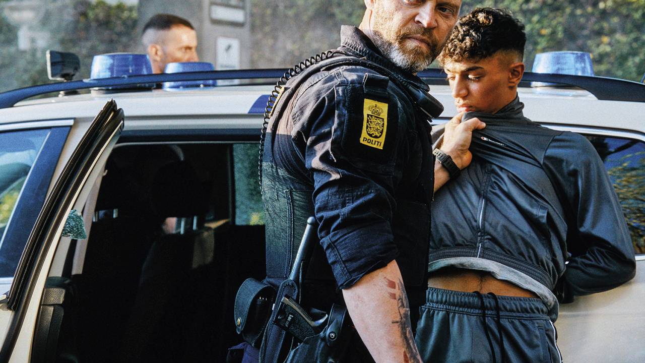 EXPLOSIVO - Zona de Confronto: abuso policial e racismo na Dinamarca -