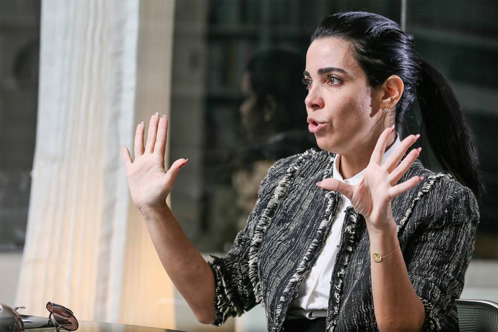 REVISTA VEJAMATERIA; VIOLENCIA DOMESTICAPERSONAGE; MICHELA VULNERABILIDADE - Michella Marys, a ex-mulher: “A Justiça não me protegeu” -