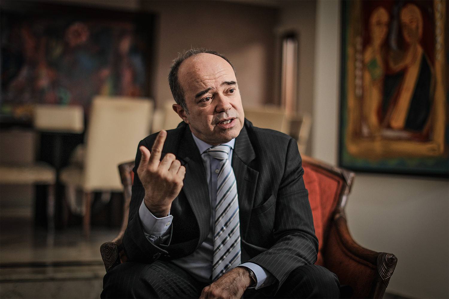 FUNDO DO POÇO - Roberto Caldas: “Suportei a farsa, a traição e o ódio calculado com finalidade financeira” -