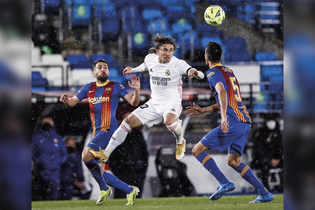 GettyImages-1311935091.jpg FORÇAS - Barcelona e Real: dominantes -