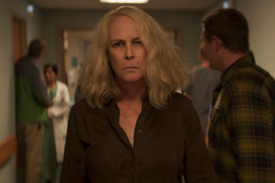 Jamie Lee Curis em cena de 'Halloween Kills: O Terror Continua'.