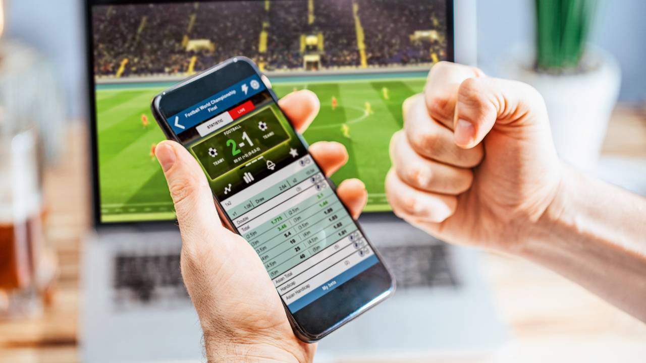 TORCIDA EM DOBRO - Apostando e assistindo: esperança de ganhar dinheiro acertando resultados e estatísticas -