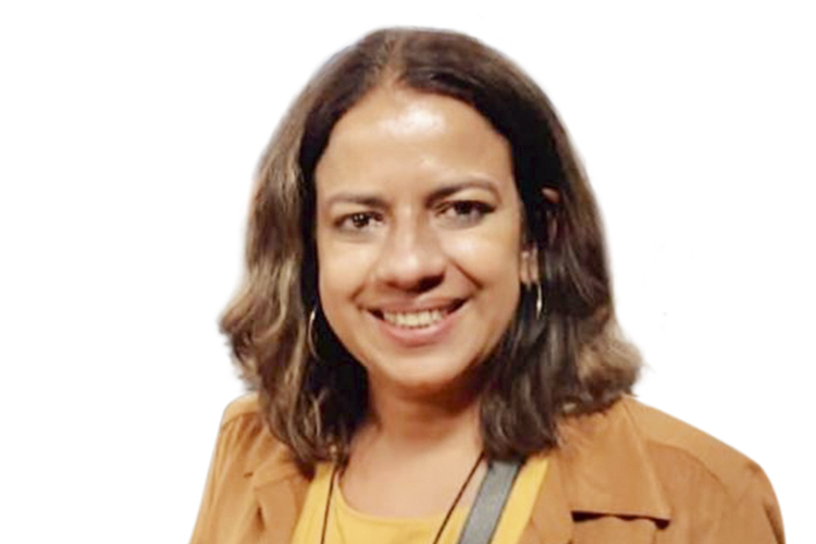 CRISTIANE-SALLES-1.jpg Cristiane Salles