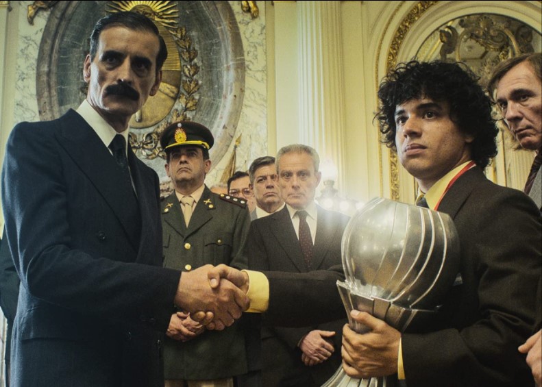 Para além do futebol, série ‘Maradona’ critica os horrores da ditadura