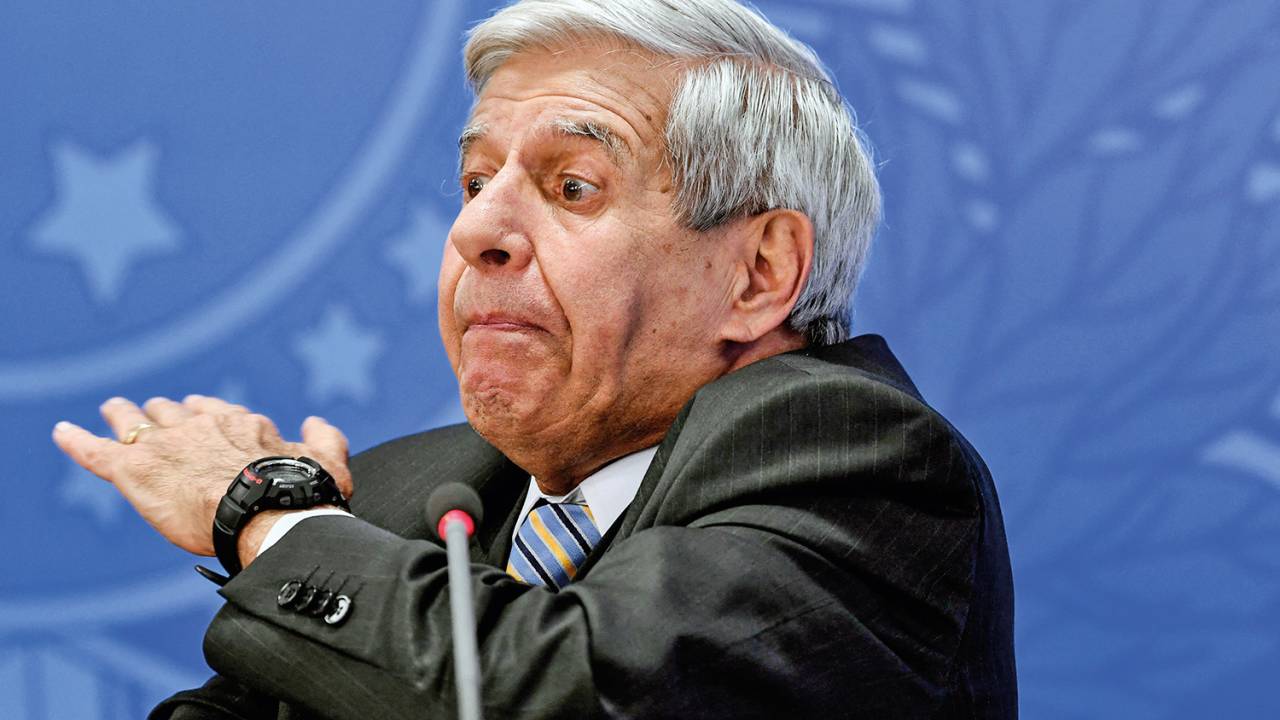 AUGUSTO HELENO -