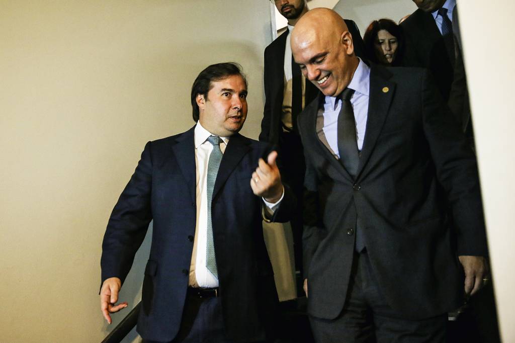 RODRIGO-MAIA-ALEXANDRE-MORAES-2017-4781.jpg ACUSAÇÃO - Maia e o ministro Alexandre de Moraes: suposta conspiração -
