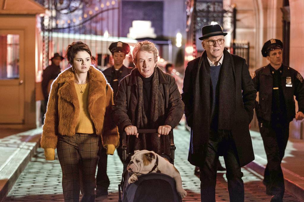 SERIADO-ONLY-MURDERS-IN-THE-BUILDING-09.jpg INUSITADO - Selena Gomez, Martin Short e Steve Martin em 'Only Murders in the Building': solitários unidos por um crime -