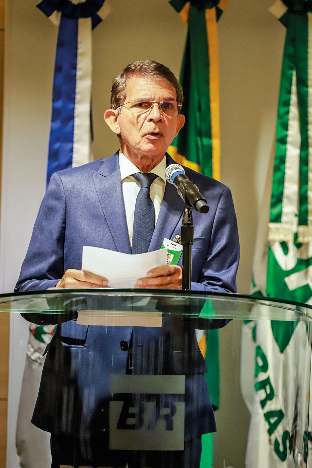 Conteudo25148.jpg GARANTIA - Luna: resistência às pressões de intervenção nos preços -