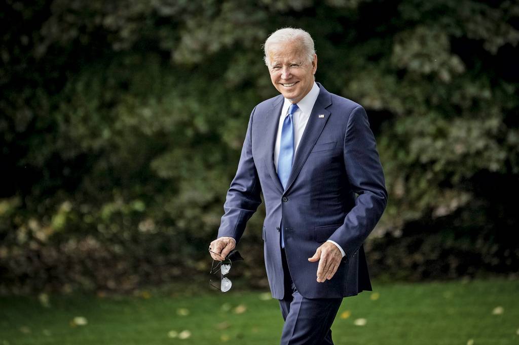 GettyImages-1235895600.jpg VITALIDADE - O jovial presidente dos Estados Unidos: o mais velho a ocupar o Salão Oval da Casa Branca -