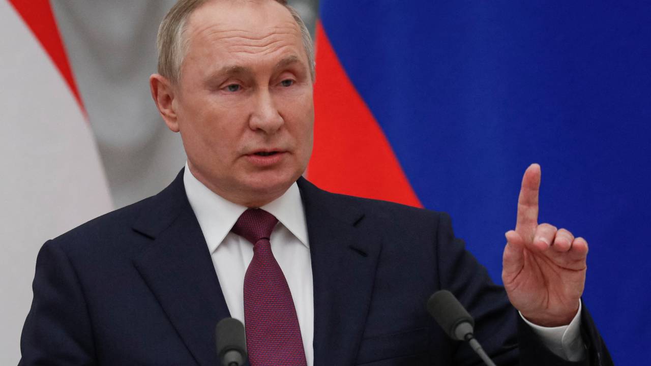 Presidente da Rússia, Vladimir Putin, durante entrevista à imprensa em Moscou. 01/02/2022