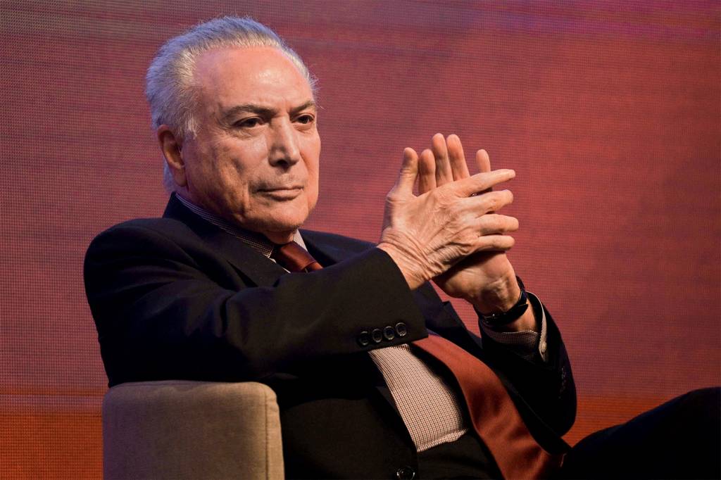 Temer celebra decisão do CNJ que afastou juiz da Lava-Jato no RJ