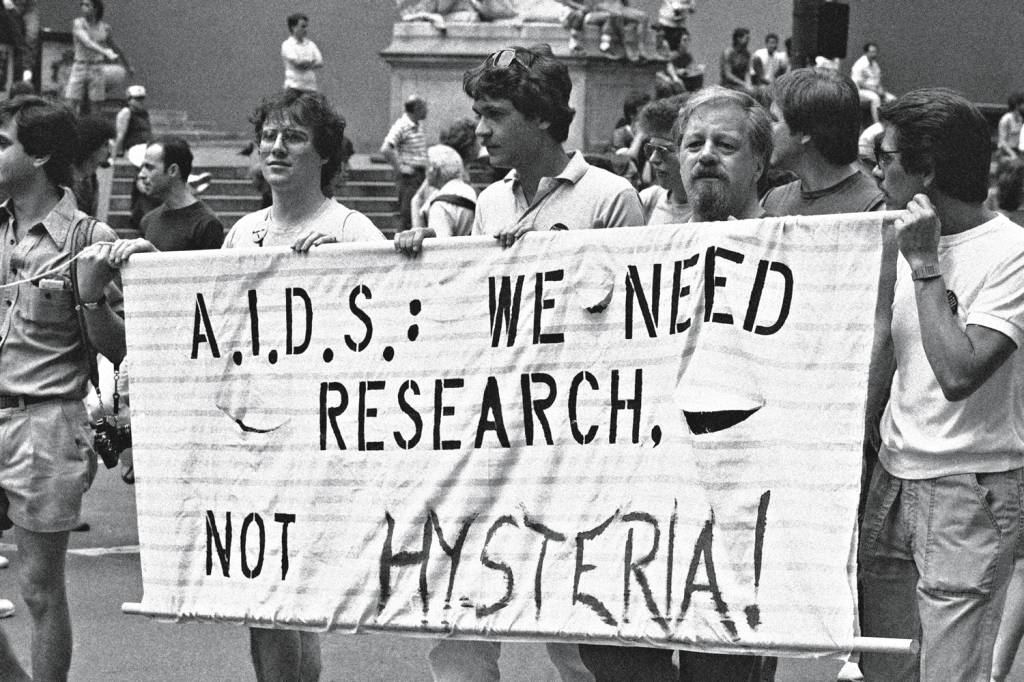 AP8306270128.jpg LUTA - Protesto em 1983: ativistas já exigiam investimento em vacinas -