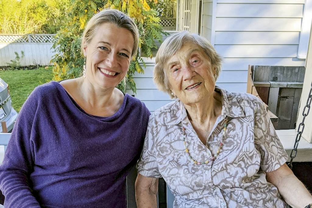 LUCY-ADLINGTON—BERTA-BERCOVICH-KOHUT.jpg ENCONTRO EMOCIONANTE - Adlington com Bracha: sobrevivência heroica -