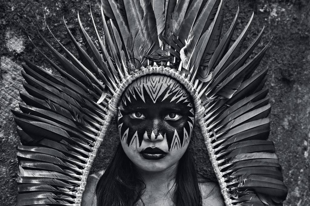 STJ exibe exposição de Sebastião Salgado em homenagem aos indígenas