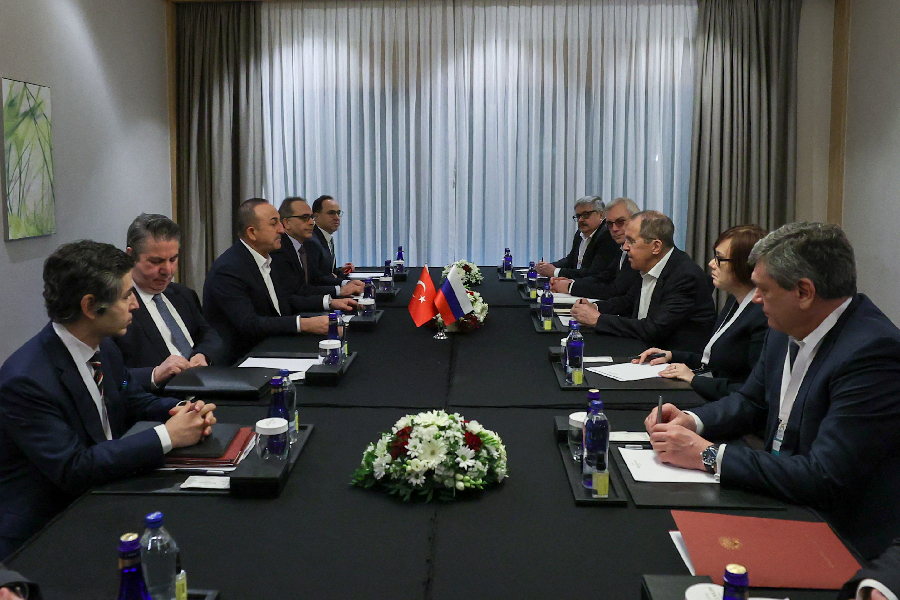 Ministro das Relações Exteriores de Rússia e Ucrânia se reúnem na cidade de Antália - 10/03/2022 -